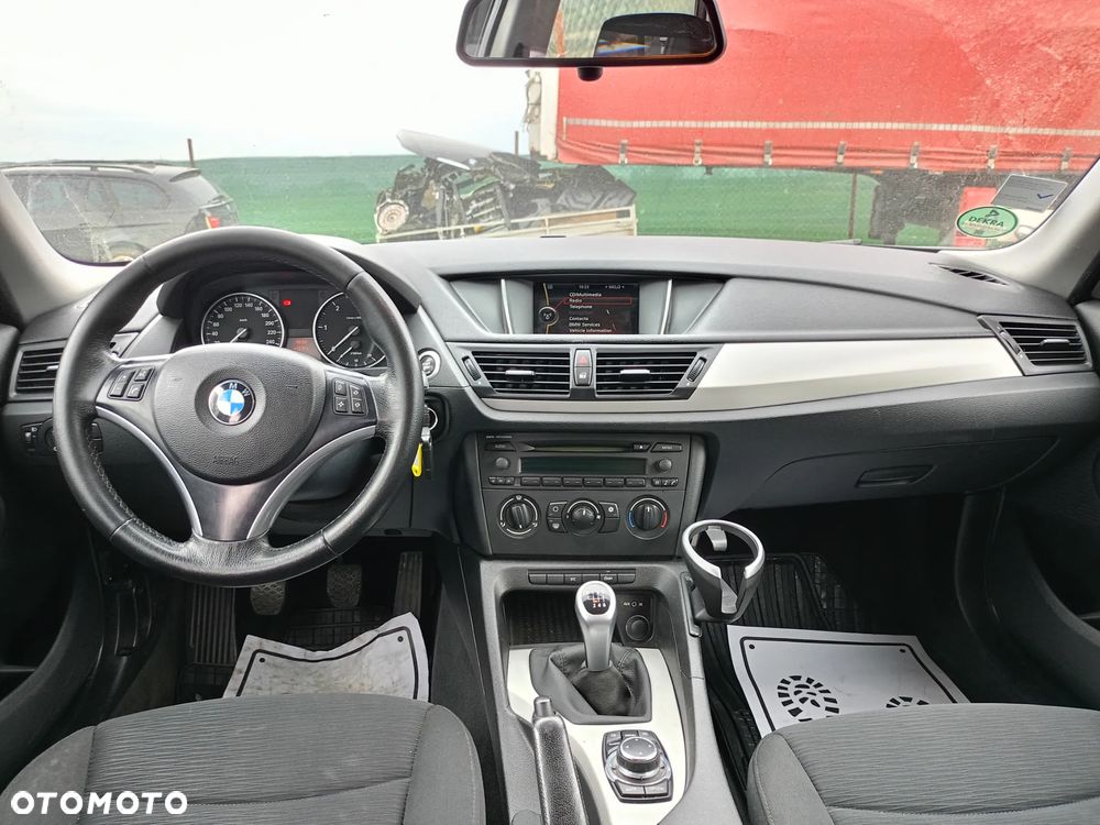 BMW X1 sDrive18d xLine - 14