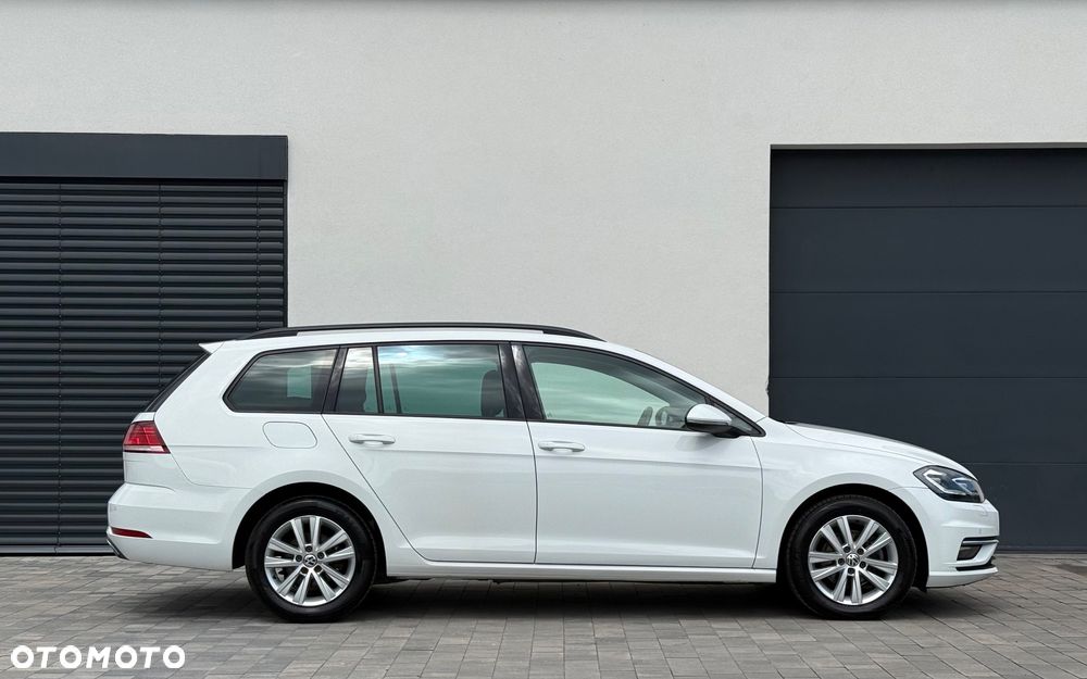 Volkswagen Golf 2.0 TDI SCR DSG Comfortline - 3