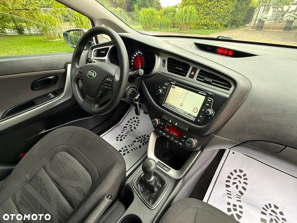 Kia Ceed - 7