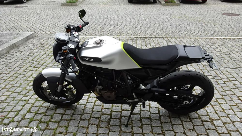 Husqvarna Vitpilen 701 - 10