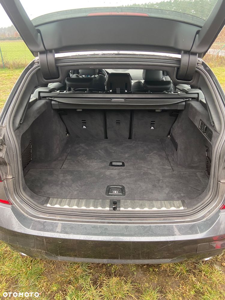 BMW Seria 3 318i - 25