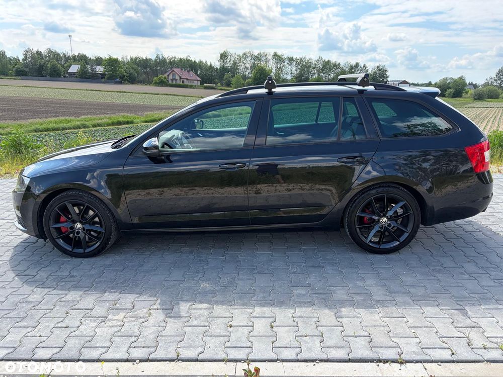 Skoda Octavia 2.0 TDI DSG RS - 25