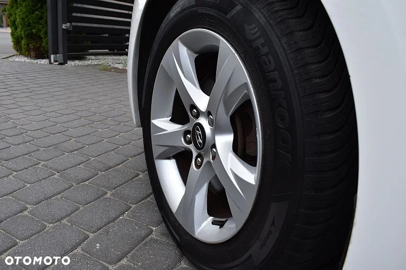 Hyundai i40 i40cw 2.0 Premium - 32
