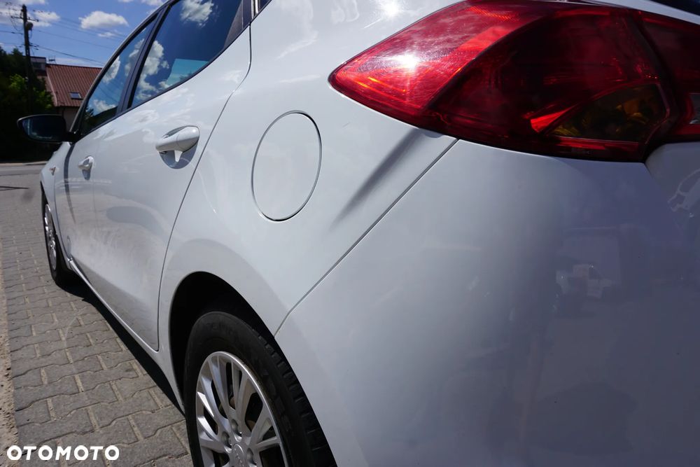 Kia Ceed 1.4 Business Line - 6
