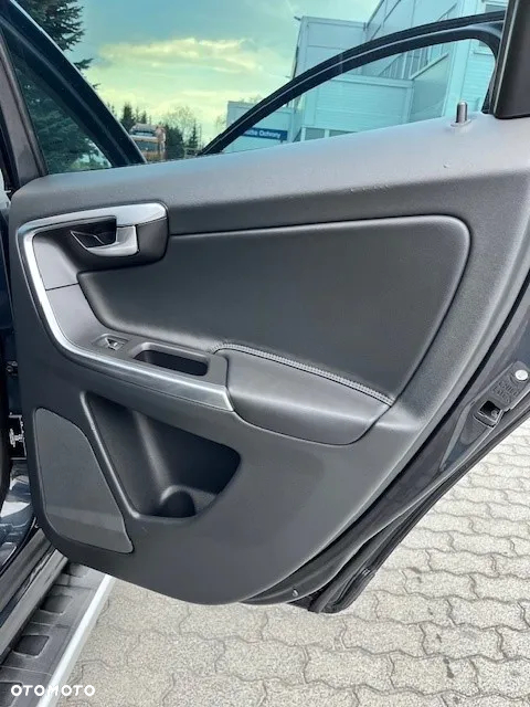 Volvo XC 60 D3 Momentum - 21