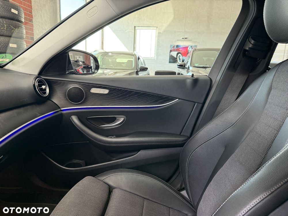 Mercedes-Benz Klasa E 300 de 9G-TRONIC Avantgarde - 26