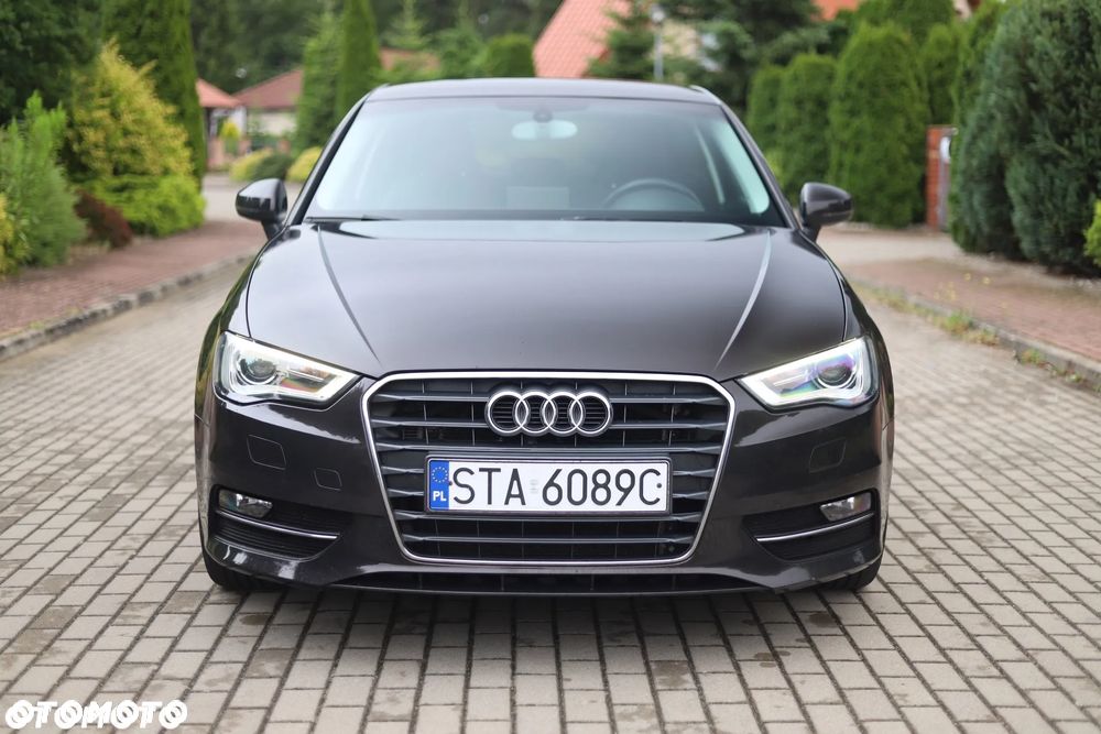 Audi A3 3-drzwiowe 1.6 TDI ultra Attraction - 4