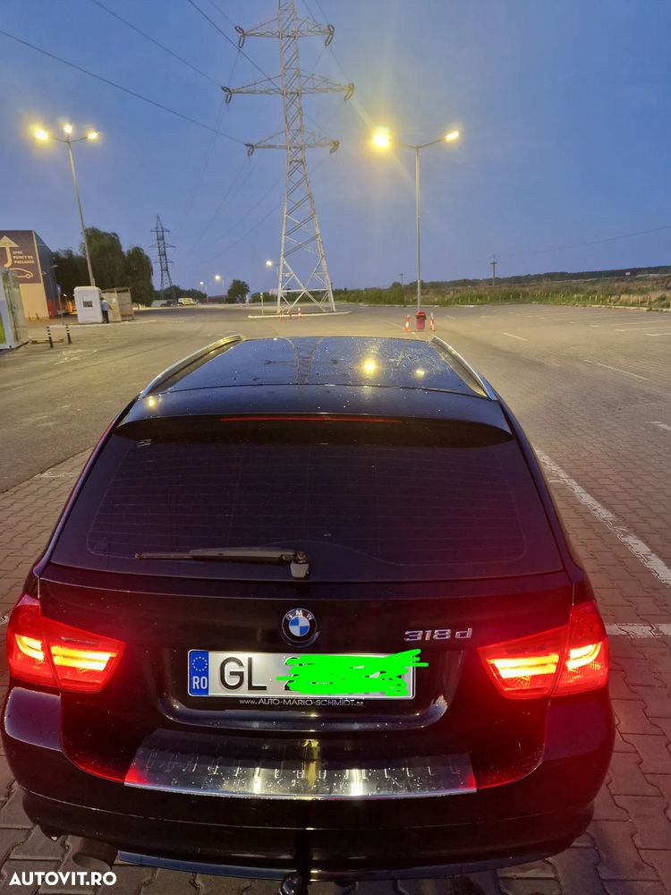 BMW Seria 3 318d DPF Aut. Edition Sport - 8
