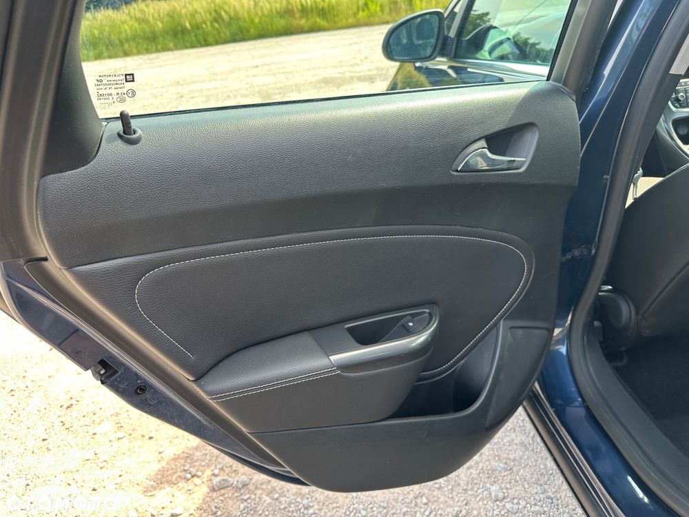 Opel Astra 1.6 Turbo Innovation - 30