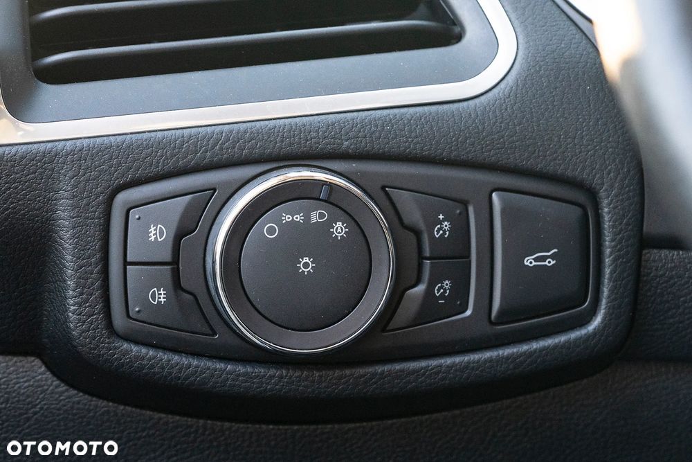 Ford S-Max 1.5 EcoBoost Titanium - 6