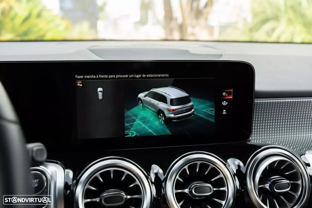 Mercedes-Benz EQB - 8