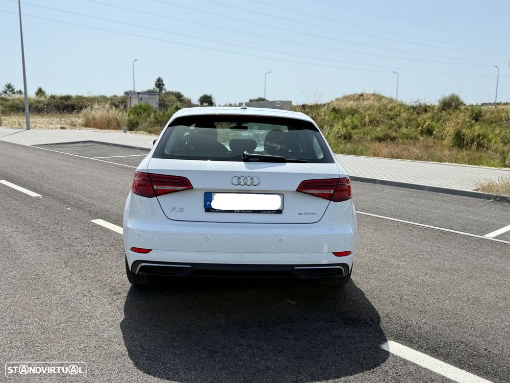 Audi A3 Sportback e-tron 1.4 TFSI S tronic - 4
