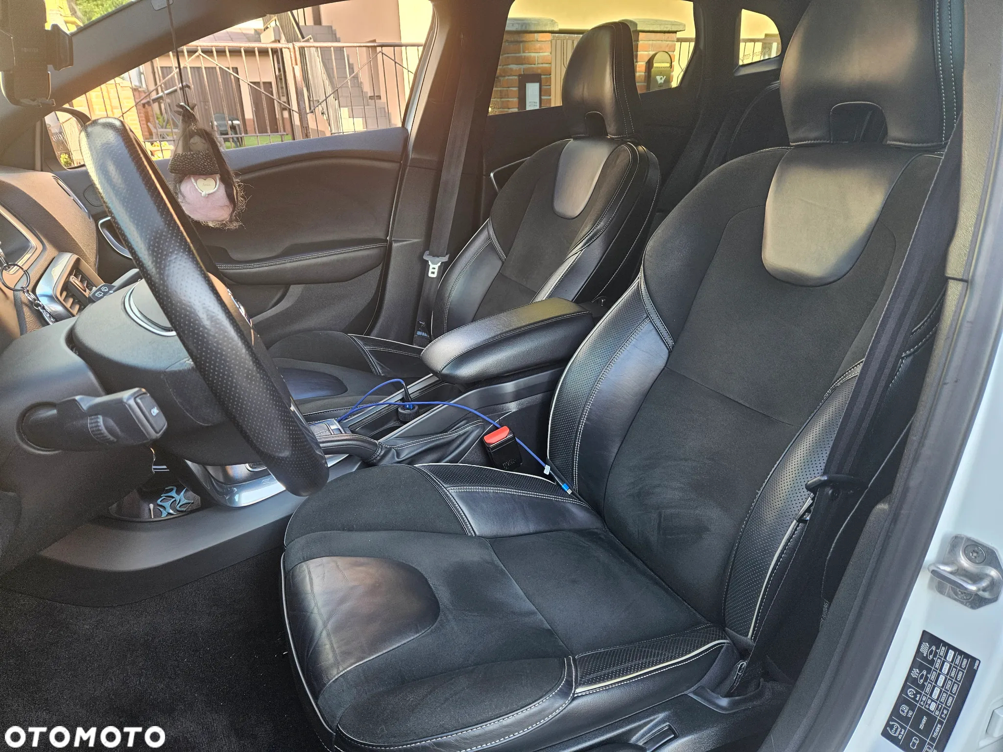 Volvo V40 D3 Geartronic RDesign - 20