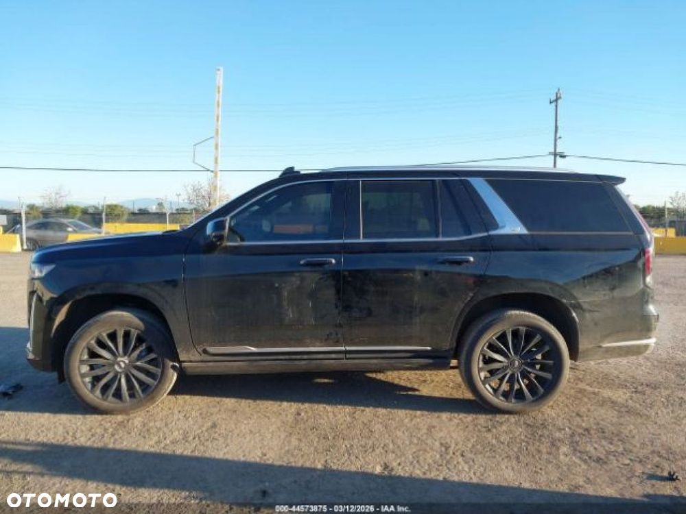 Cadillac Escalade - 9