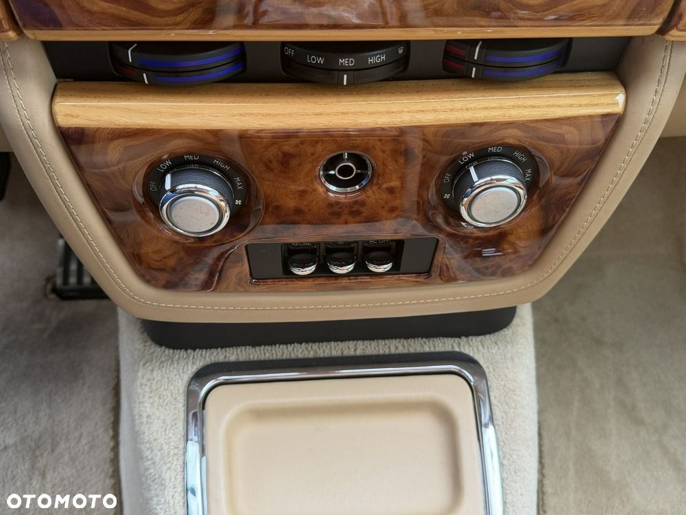 Rolls-Royce Phantom - 33