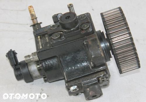 pompa wtryskowa Alfa 159 166 Brera Spider 2.4 JTD - 1
