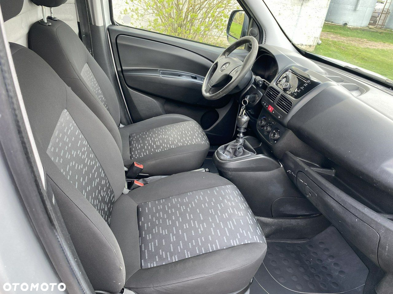Opel Combo - 11
