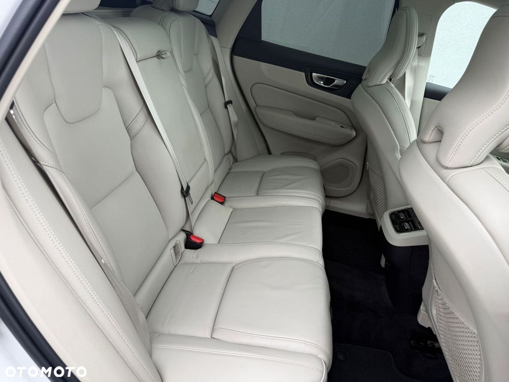 Volvo XC 60 - 37