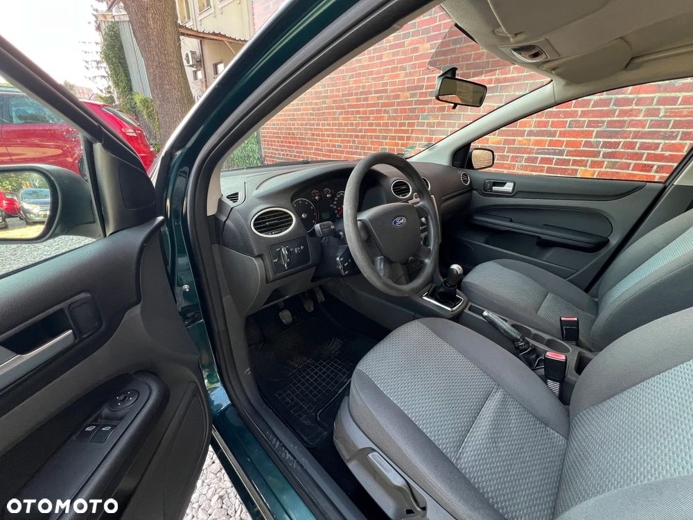 Ford Focus 1.8 Trend - 8