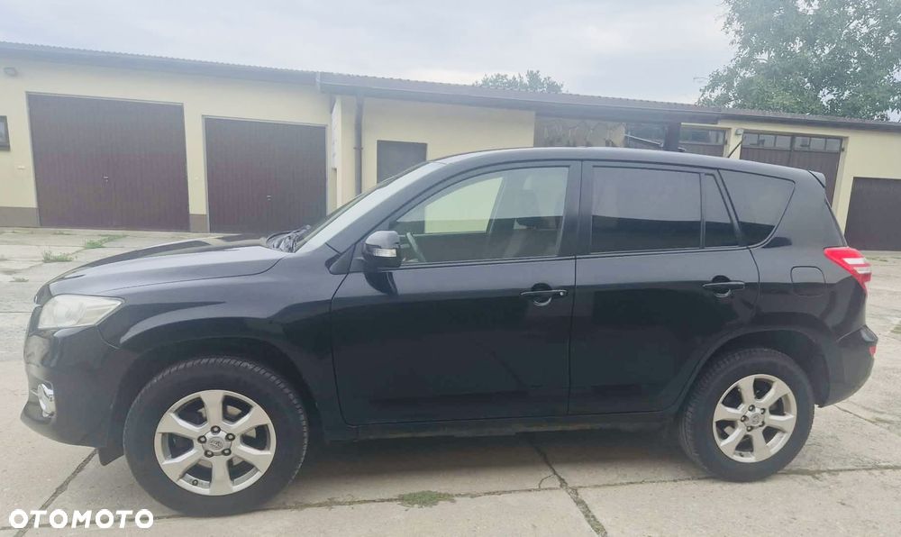 Toyota RAV4 - 4