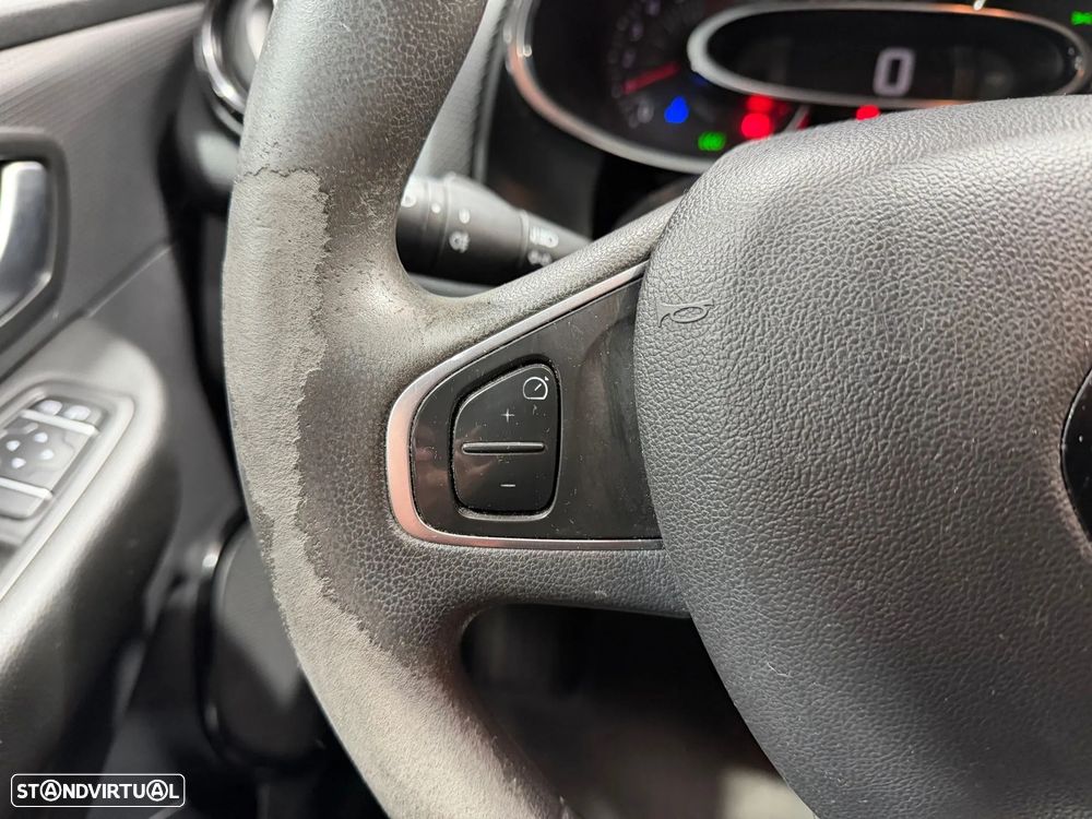 Renault Clio Sport Tourer TCe 90 Limited - 19