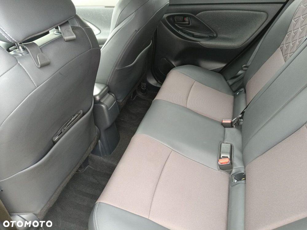 Toyota Yaris Cross - 13