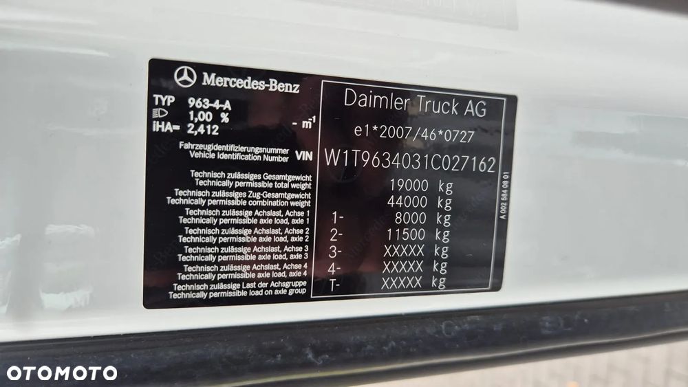 Mercedes-Benz MERCEDES-BENZ///ACTROS///BIG SPACE///1851///2020///JEDYNE 220  TYŚ KM///STANDARD///DUŻE  ZBIORNIKI///EURO6///STAN JAK NOWY - 37