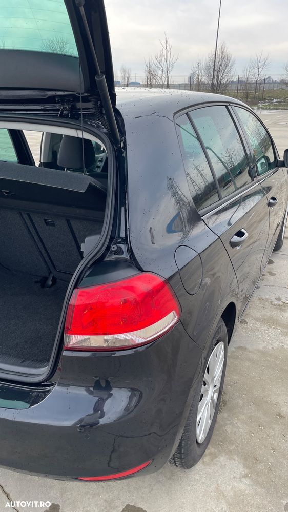 Volkswagen Golf - 16