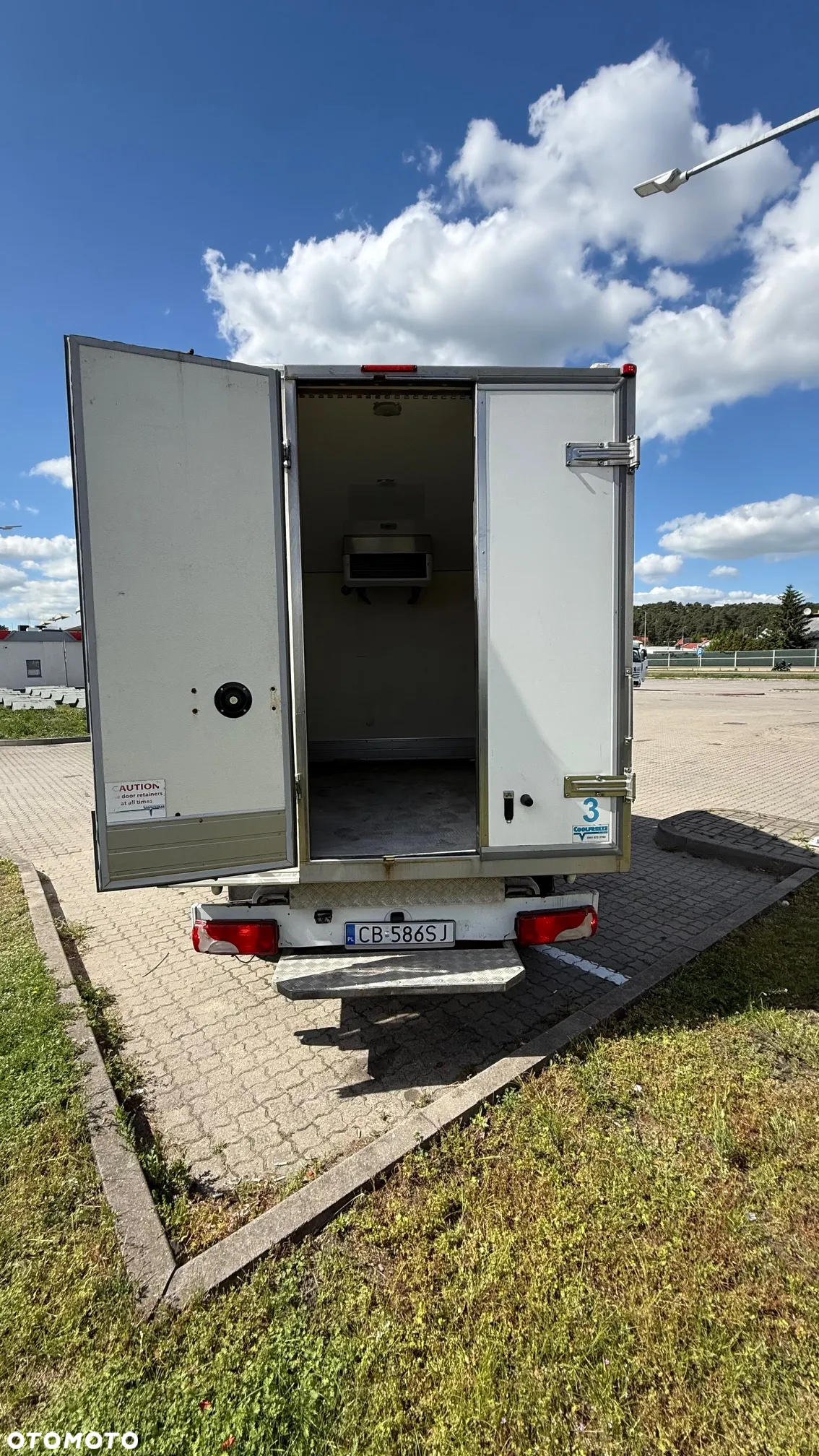 Mercedes-Benz Sprinter - 8