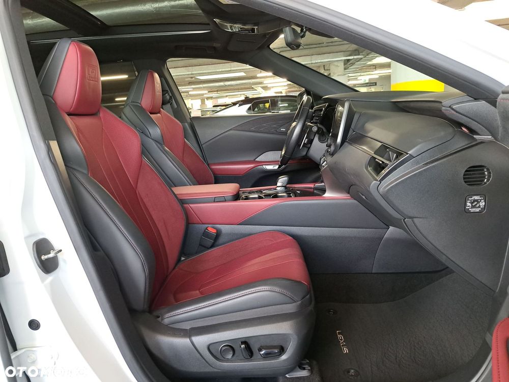 Lexus RX - 16