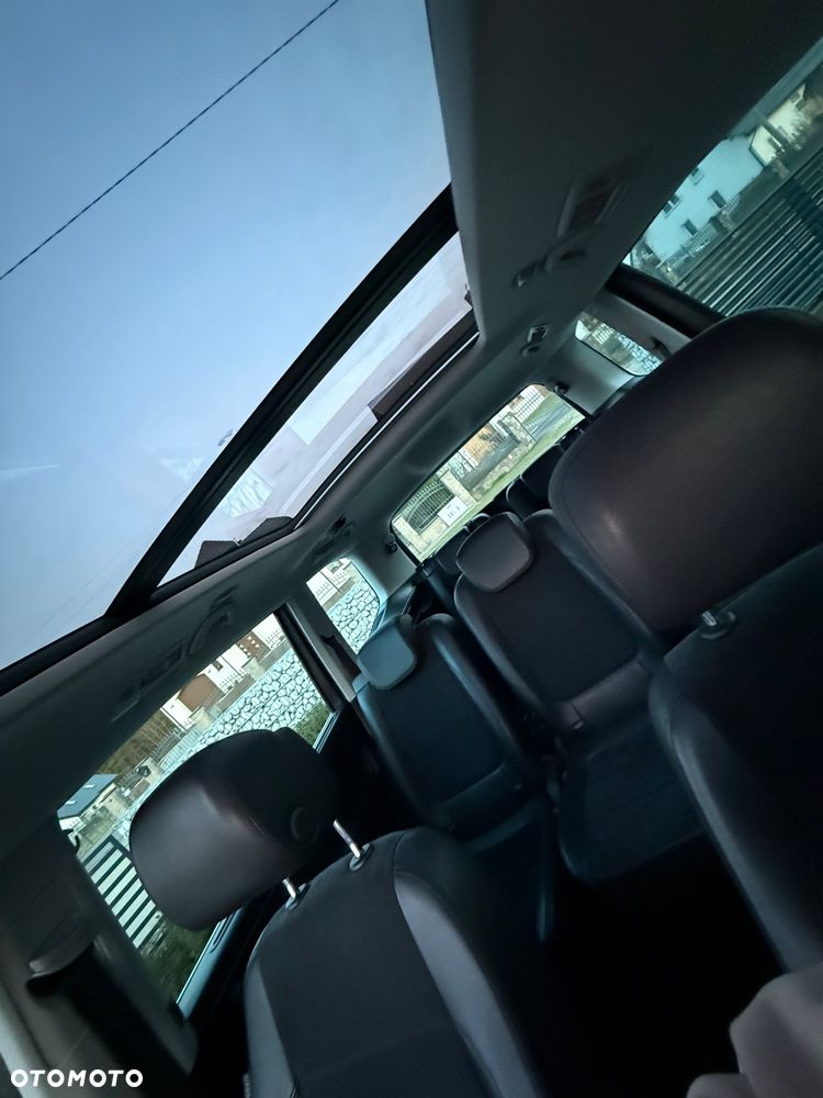 Volkswagen Sharan 2.0 TDI Highline DSG - 25