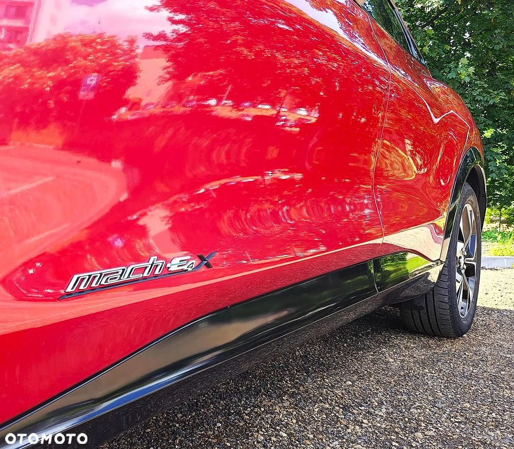 Ford Mustang Mach-E 98kWh AWD Premium - 3