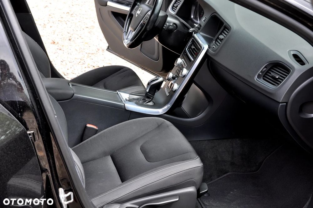 Volvo V60 D4 Drive-E Summum - 26