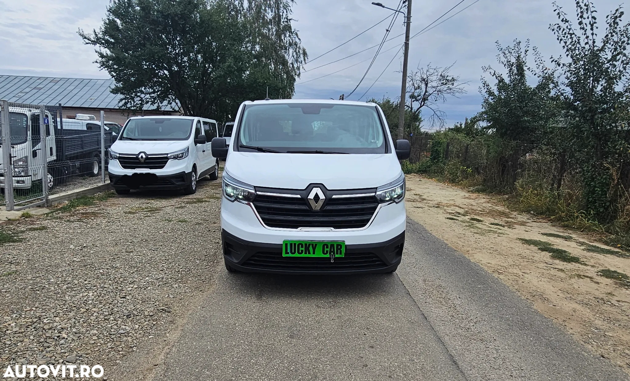 Renault Trafic Combi 2.0 Blue dCi 150 S&S L2 8+1 Zen - 2
