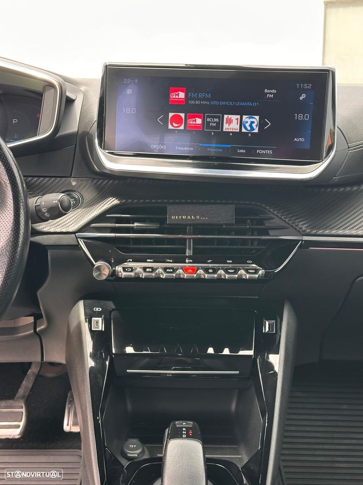 Peugeot 2008 1.5 BlueHDi GT EAT8 - 11