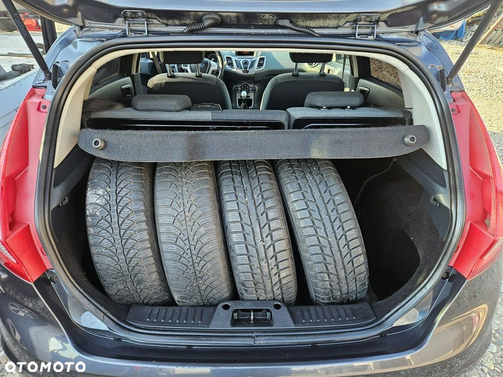 Ford Fiesta - 19