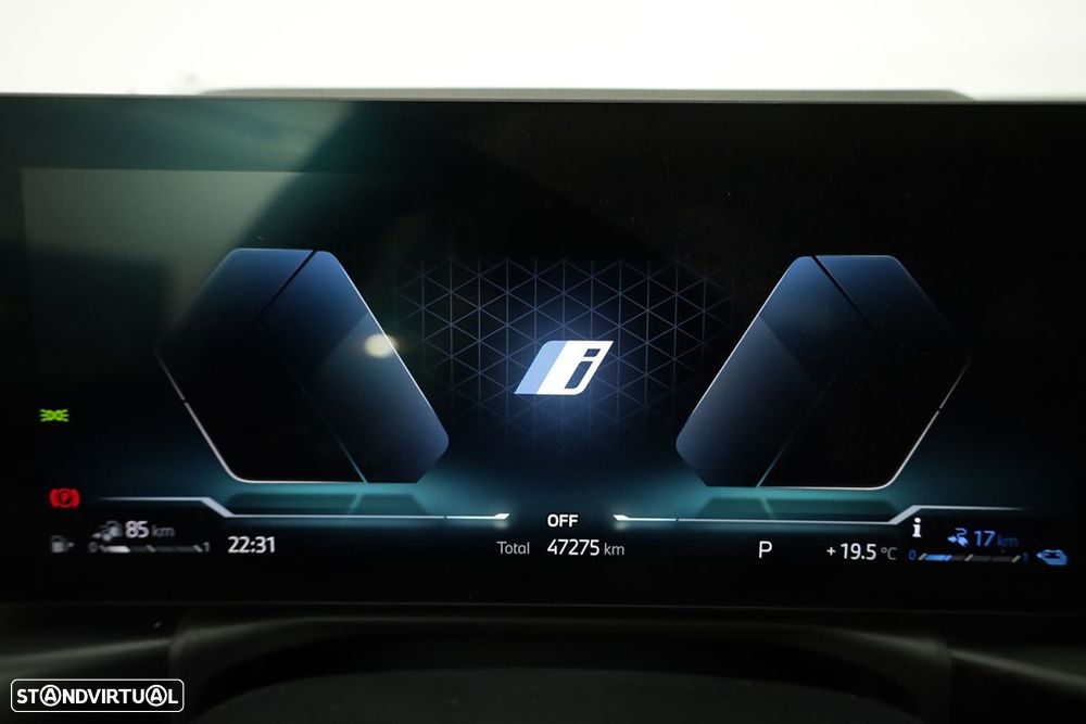 BMW 330 e Edição Desportiva M Auto - 16