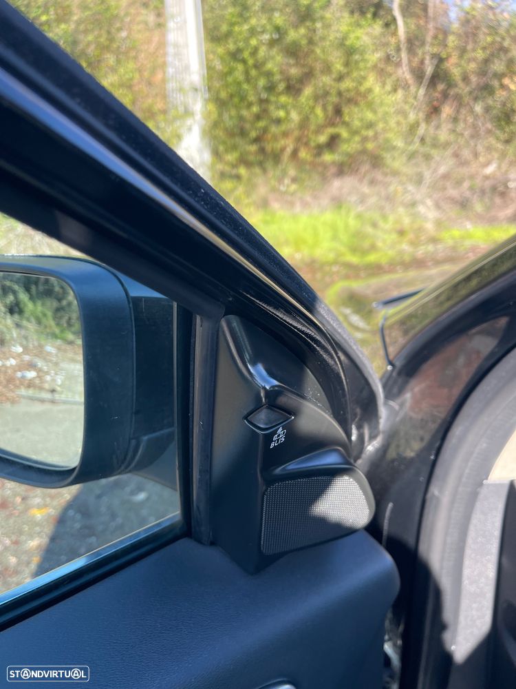 Volvo XC 60 2.0 D4 Momentum - 4