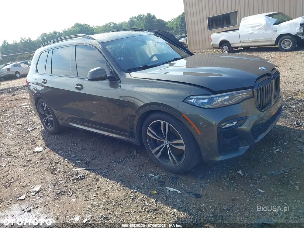 BMW X7 M50i sport - 13