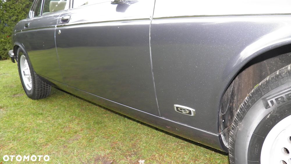 Jaguar XJ XJ12 5.3i - 14
