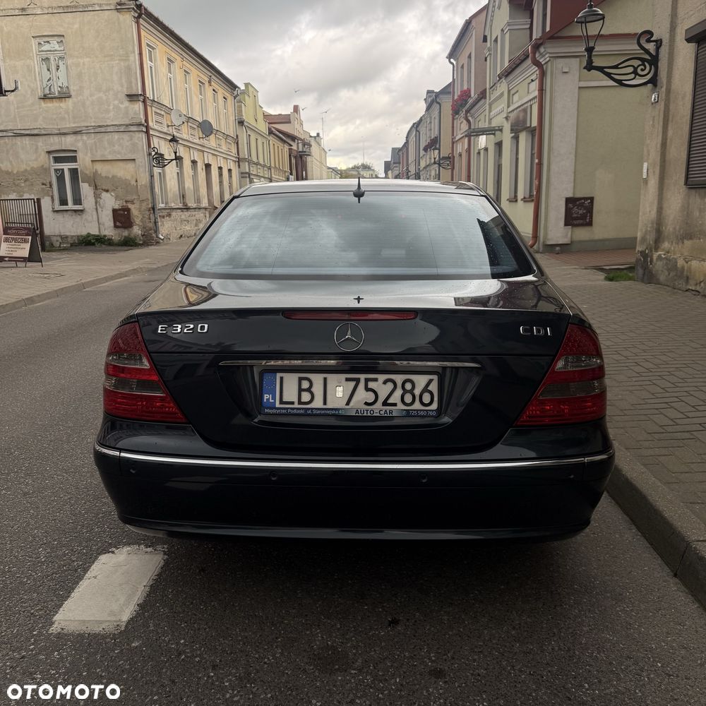 Mercedes-Benz Klasa E - 4