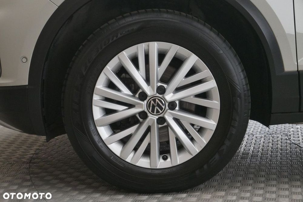 Volkswagen T-Roc - 14
