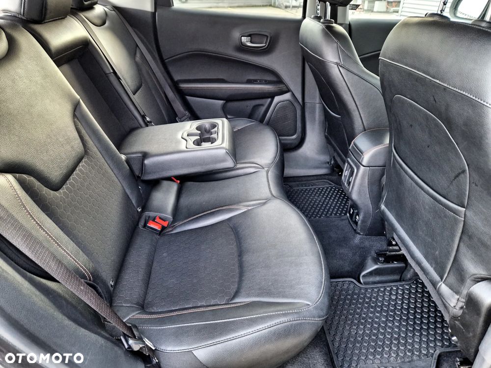 Jeep Compass 1.3 TMair Limited FWD S&S DDCT - 19