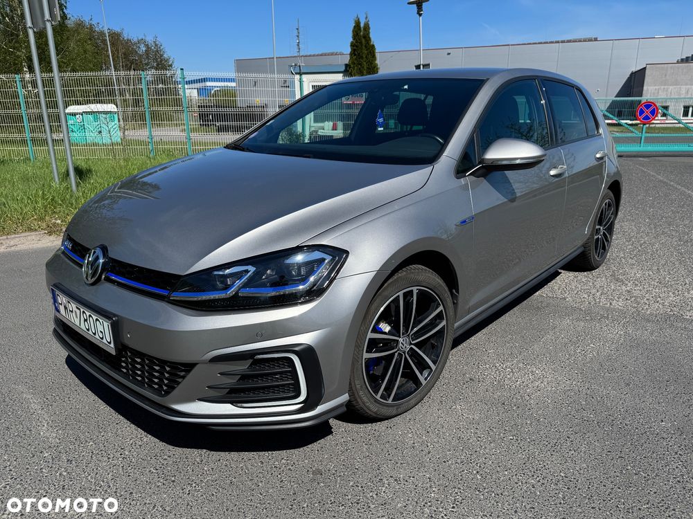 Volkswagen Golf 1.4 GTE Plug-In-Hybrid DSG - 1