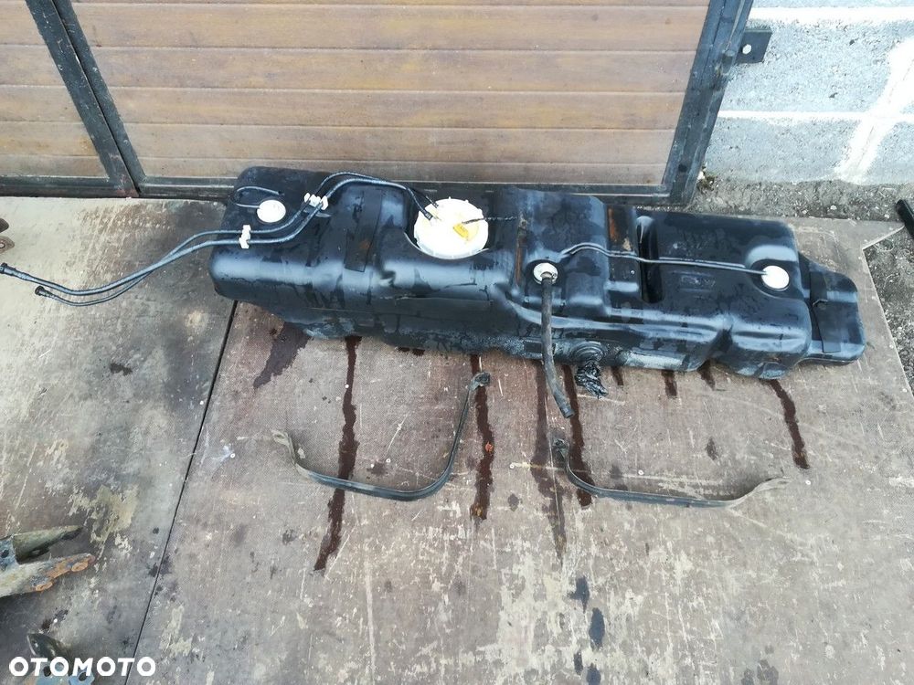 uchwyt baku zbiornika paliwa ford transit 06-13 - 4