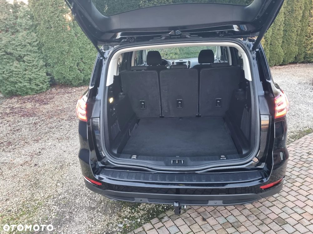 Ford S-Max - 8