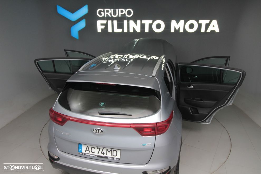 Kia Sportage 1.6 CRDI ISG MHEV Urban - 10