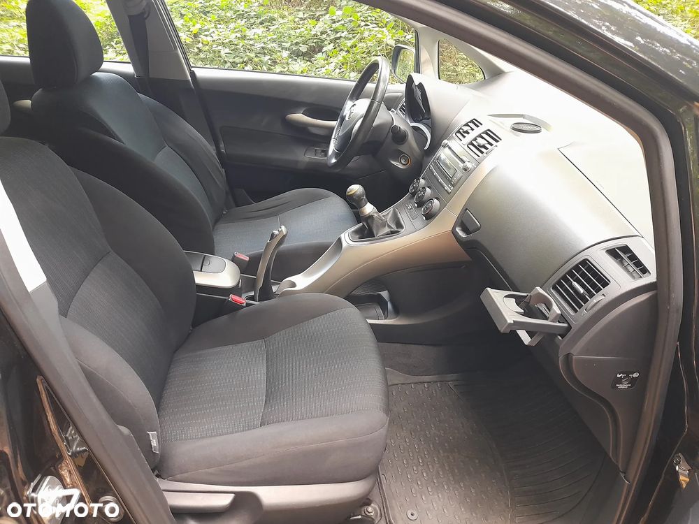Toyota Auris 1.6 VVT-i Sol - 18