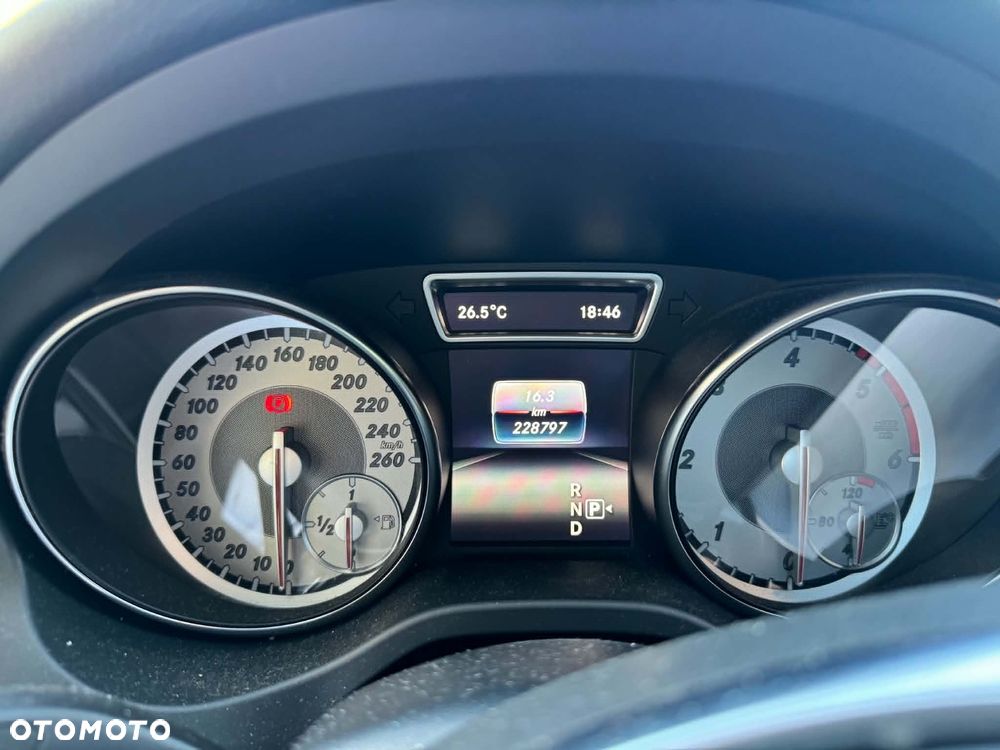 Mercedes-Benz CLA 220 (CDI) d 7G-DCT Orange Art Edition - 6