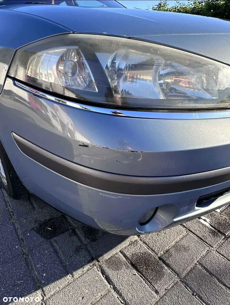 Renault Laguna 1.6 16V Emotion - 4